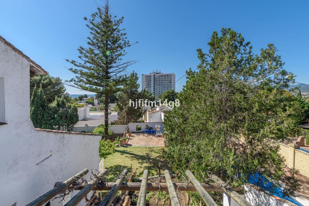 5 soveværelse Villa til salg i Nueva Andalucia - € 1.695.000 (Ref: 9080949)