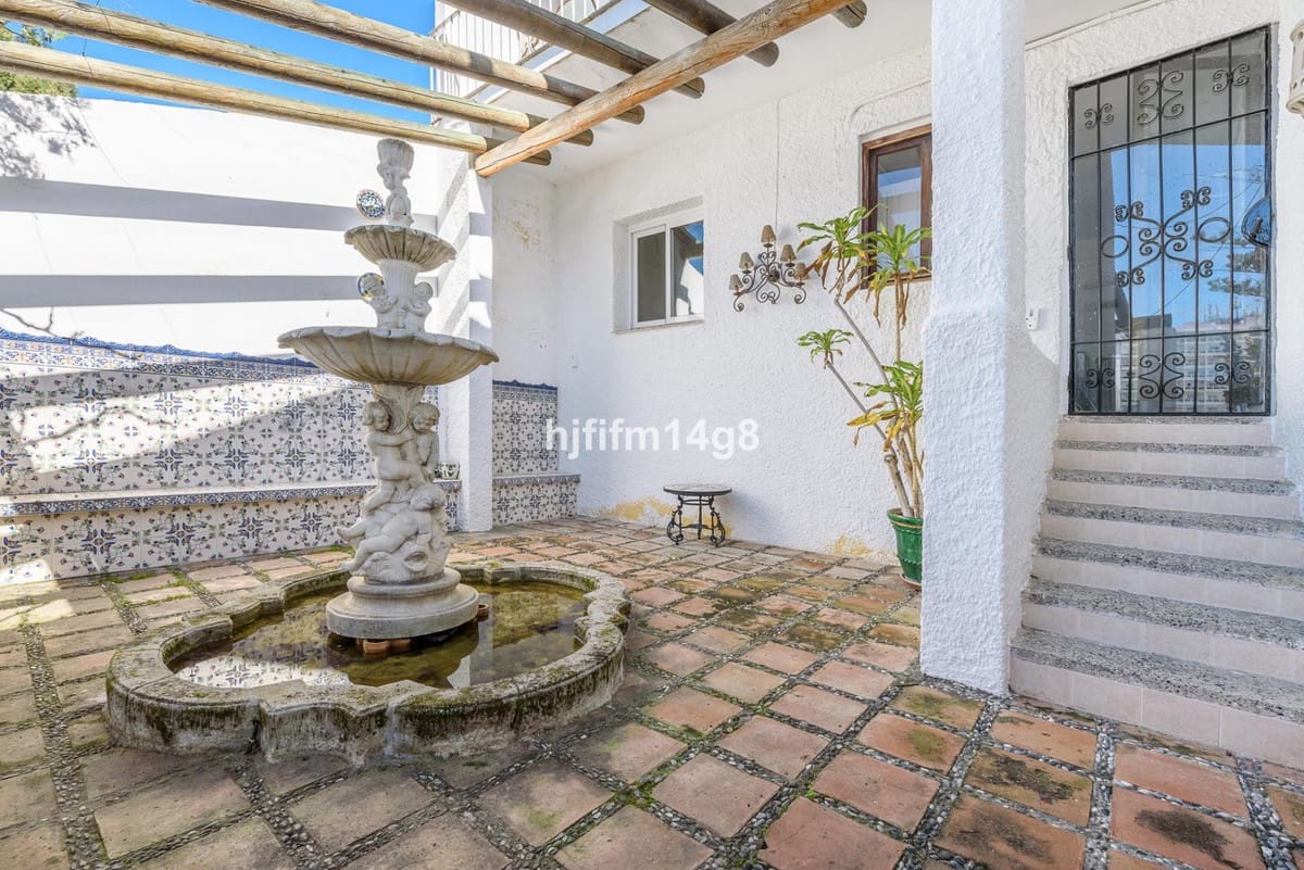 5 soveværelse Villa til salg i Nueva Andalucia - € 1.695.000 (Ref: 9080949)