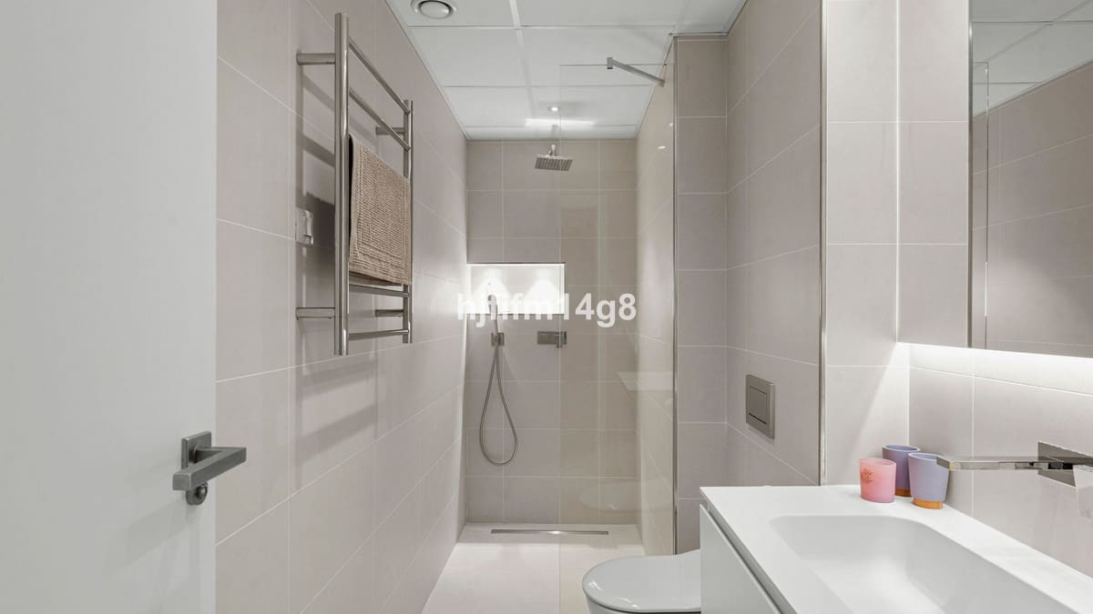 5 bedroom Villa for sale in San Pedro de Alcantara - € 2,590,000 (Ref: 9081101)