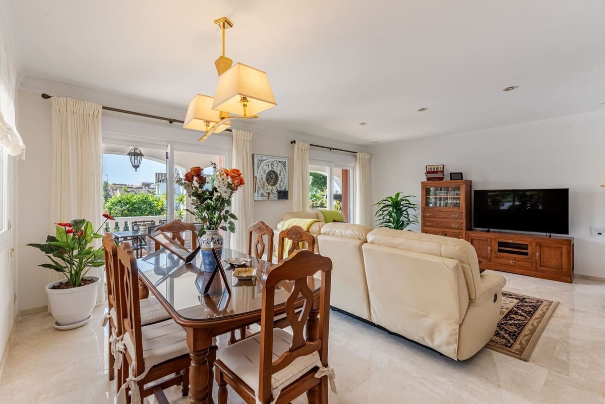 6 Zimmer Villa zu verkaufen in San Pedro de Alcantara mit Garage - 2.750.000 € (Ref: 9081102)