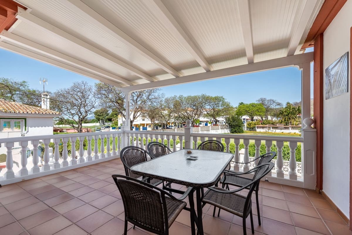 6 Zimmer Villa zu verkaufen in San Pedro de Alcantara mit Garage - 2.750.000 € (Ref: 9081102)