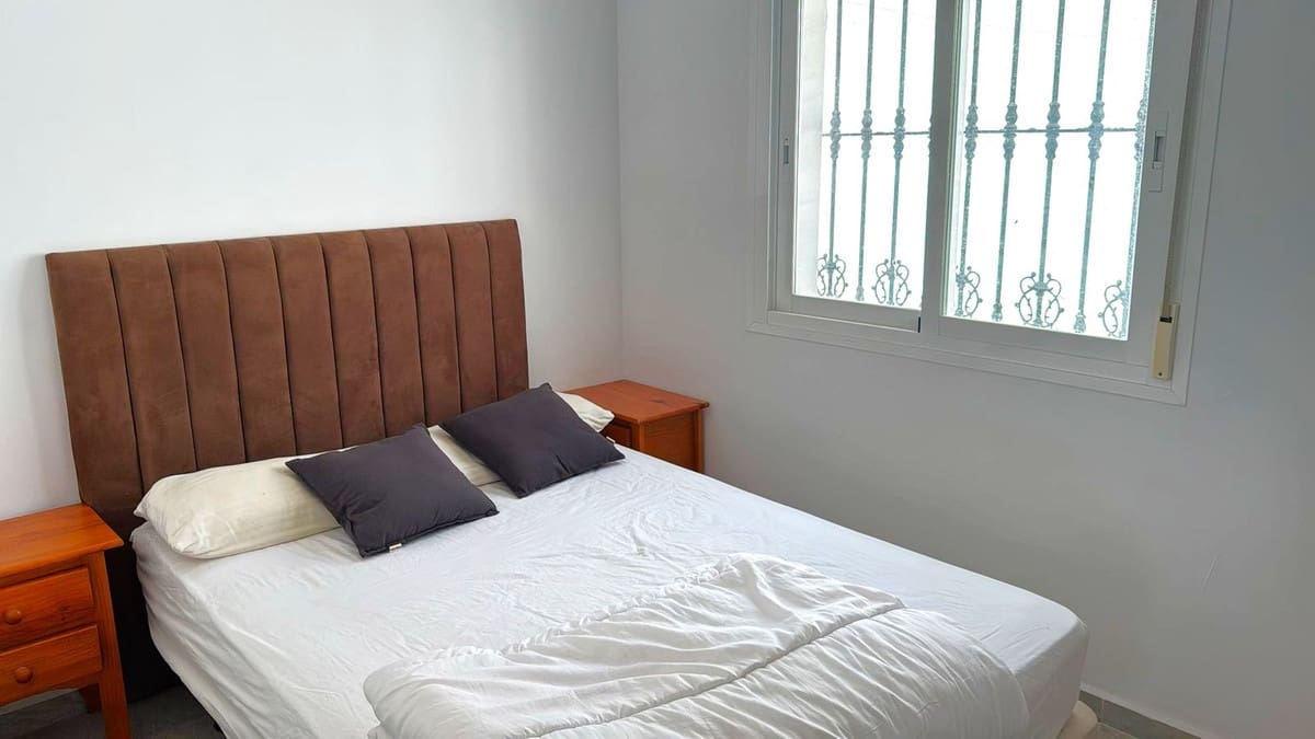 3 bedroom Villa for sale in Estepona - € 789,000 (Ref: 9082791)