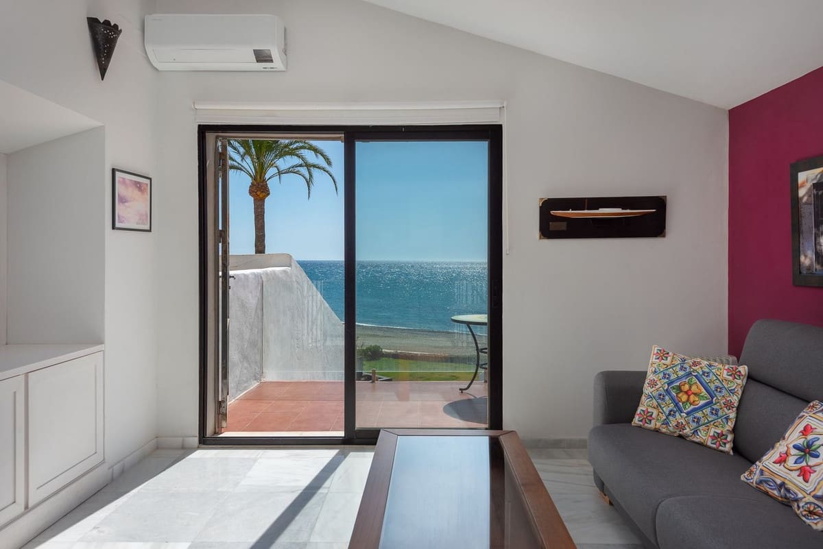 Casa de 4 habitaciones en Estepona en venta - 1.499.000 € (Ref: 9082792)