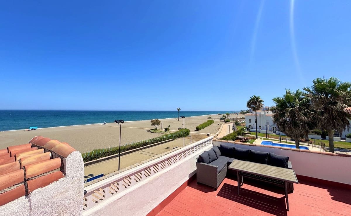 3 bedroom Townhouse for sale in Bahia de Casares - € 650,000 (Ref: 9088240)