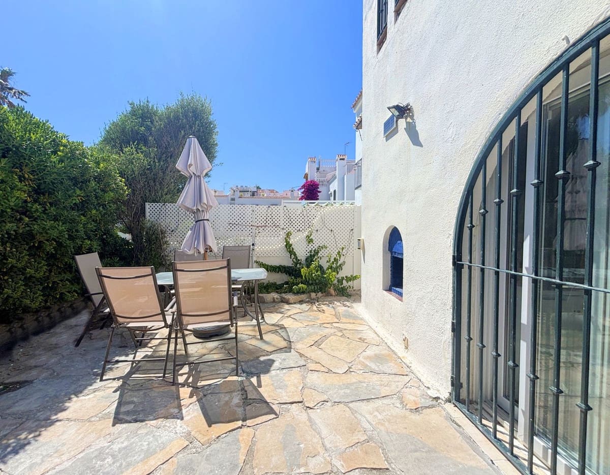 3 bedroom Townhouse for sale in Bahia de Casares - € 650,000 (Ref: 9088240)