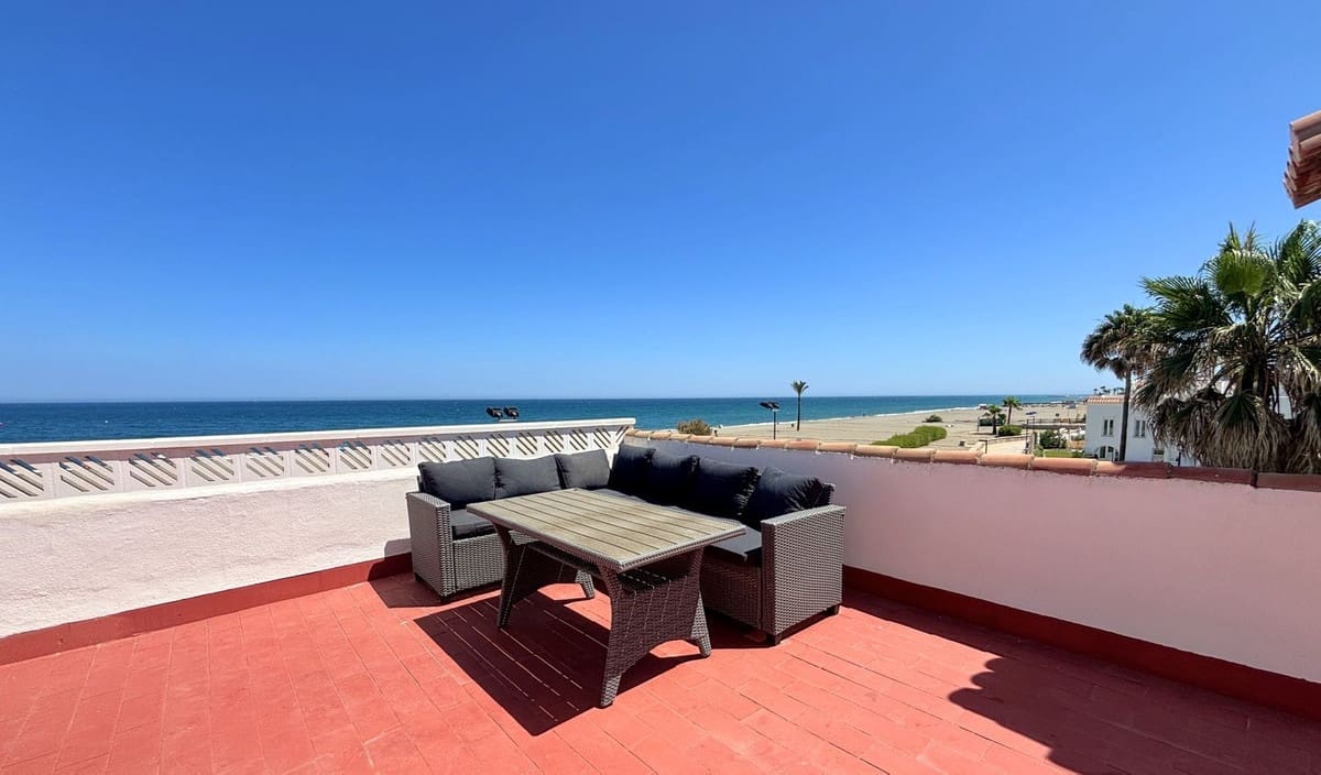 3 bedroom Townhouse for sale in Bahia de Casares - € 650,000 (Ref: 9088240)