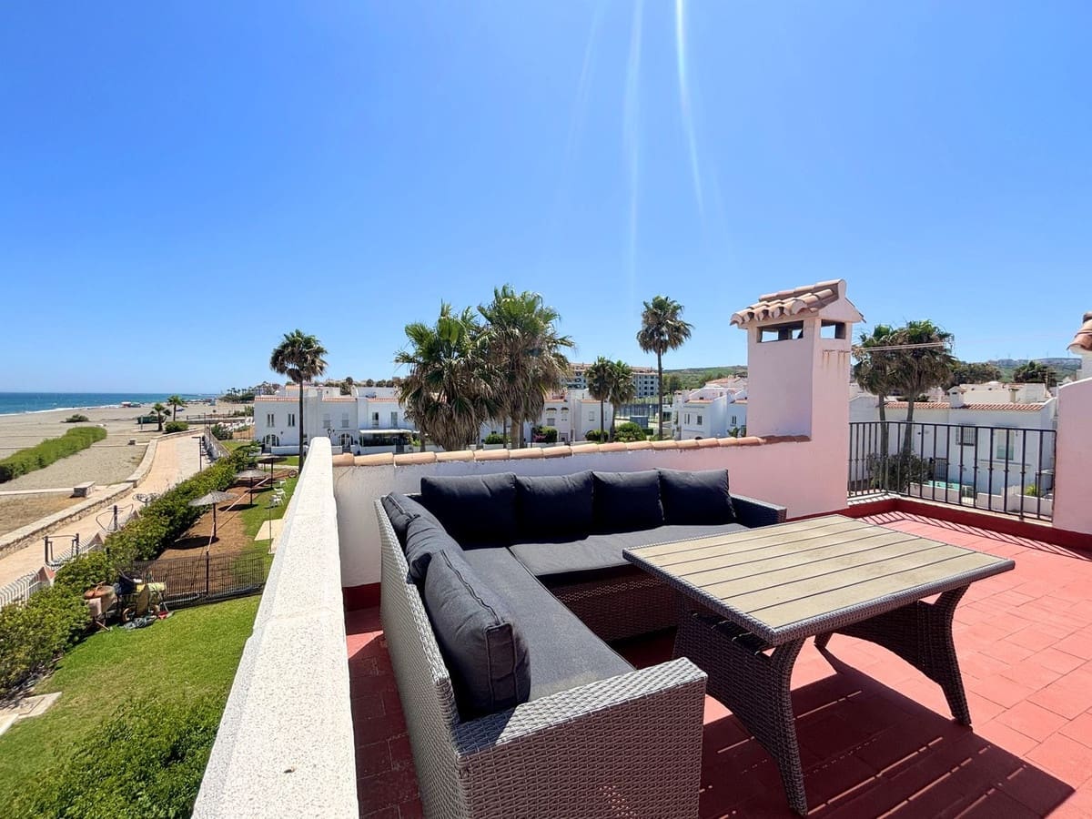 3 bedroom Townhouse for sale in Bahia de Casares - € 650,000 (Ref: 9088240)