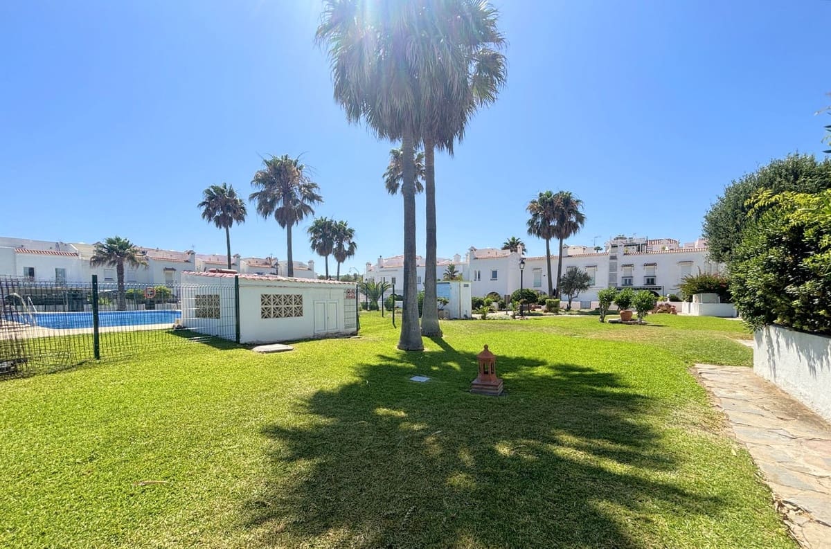 3 bedroom Townhouse for sale in Bahia de Casares - € 650,000 (Ref: 9088240)