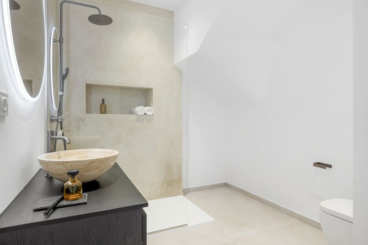 4 bedroom Villa for sale in Bahia de Casares with garage - € 1,750,000 (Ref: 9088241)