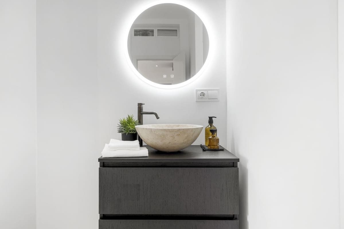 4 bedroom Villa for sale in Bahia de Casares with garage - € 1,750,000 (Ref: 9088241)