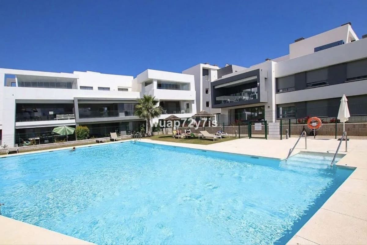 2 bedroom Apartment for sale in Estepona - € 515,000 (Ref: 9099449)