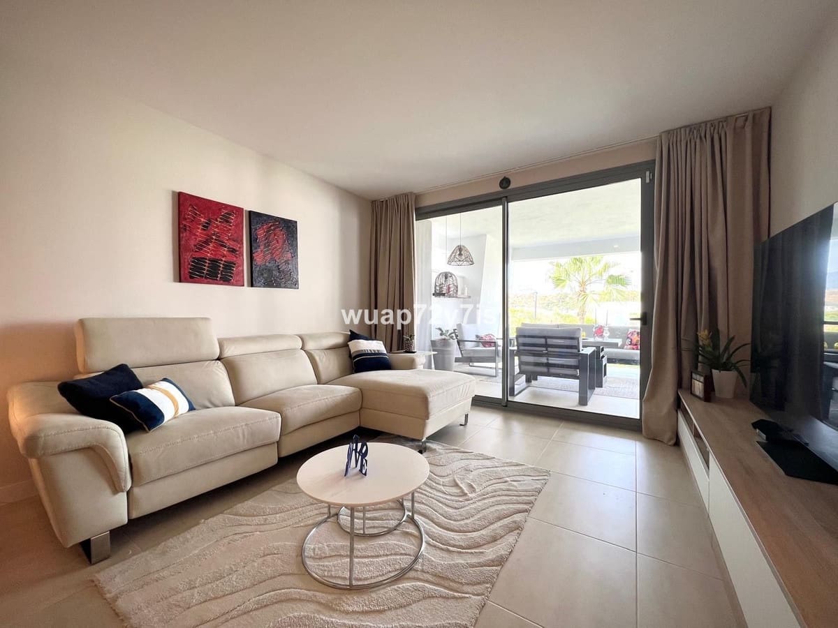 2 bedroom Apartment for sale in Estepona - € 515,000 (Ref: 9099449)