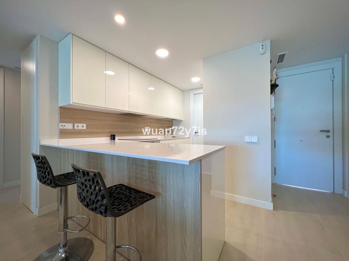 2 bedroom Apartment for sale in Estepona - € 515,000 (Ref: 9099449)