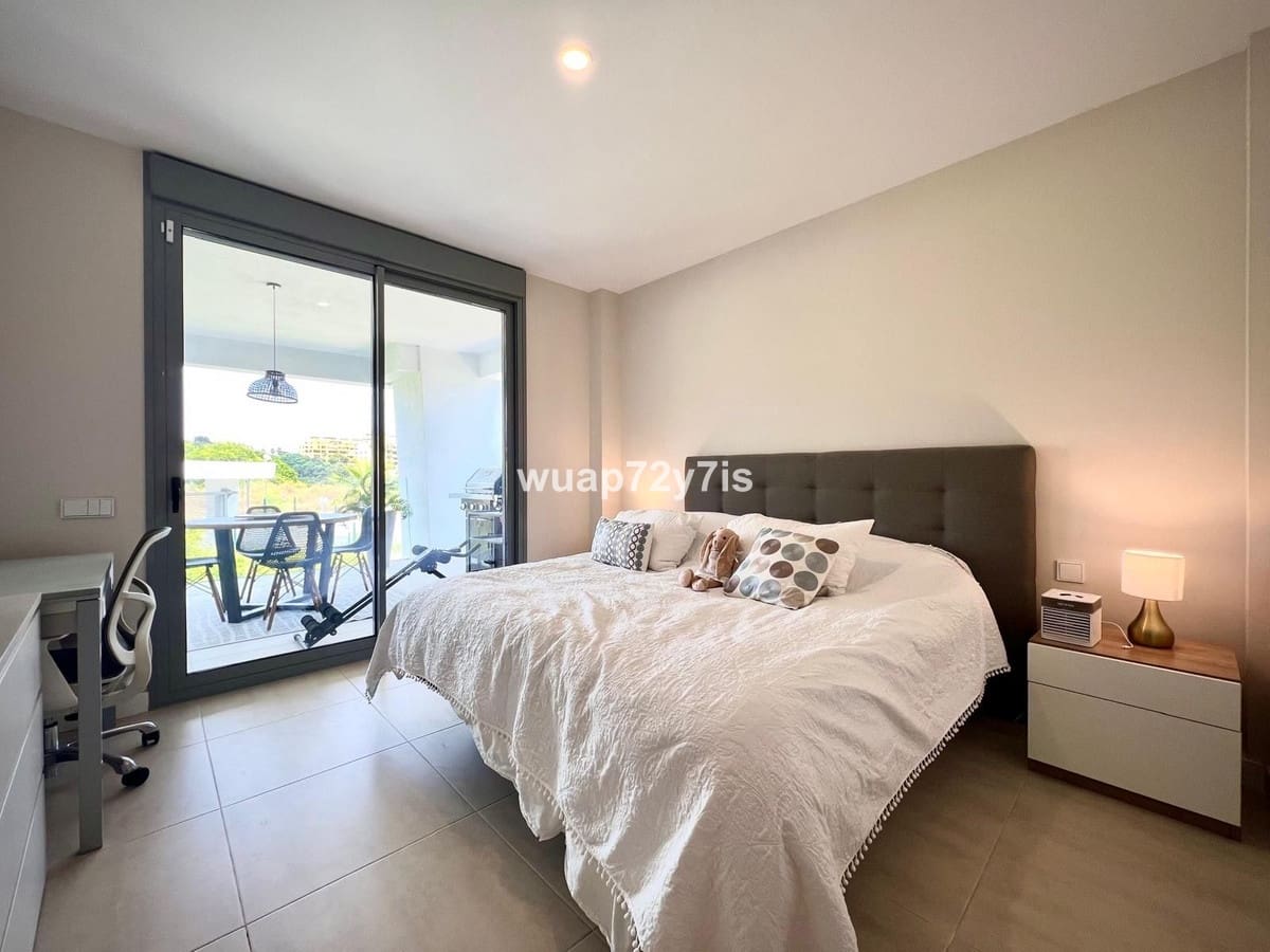 2 bedroom Apartment for sale in Estepona - € 515,000 (Ref: 9099449)