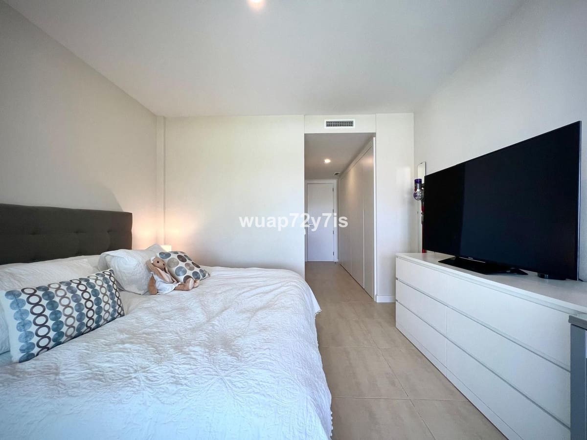 2 bedroom Apartment for sale in Estepona - € 515,000 (Ref: 9099449)