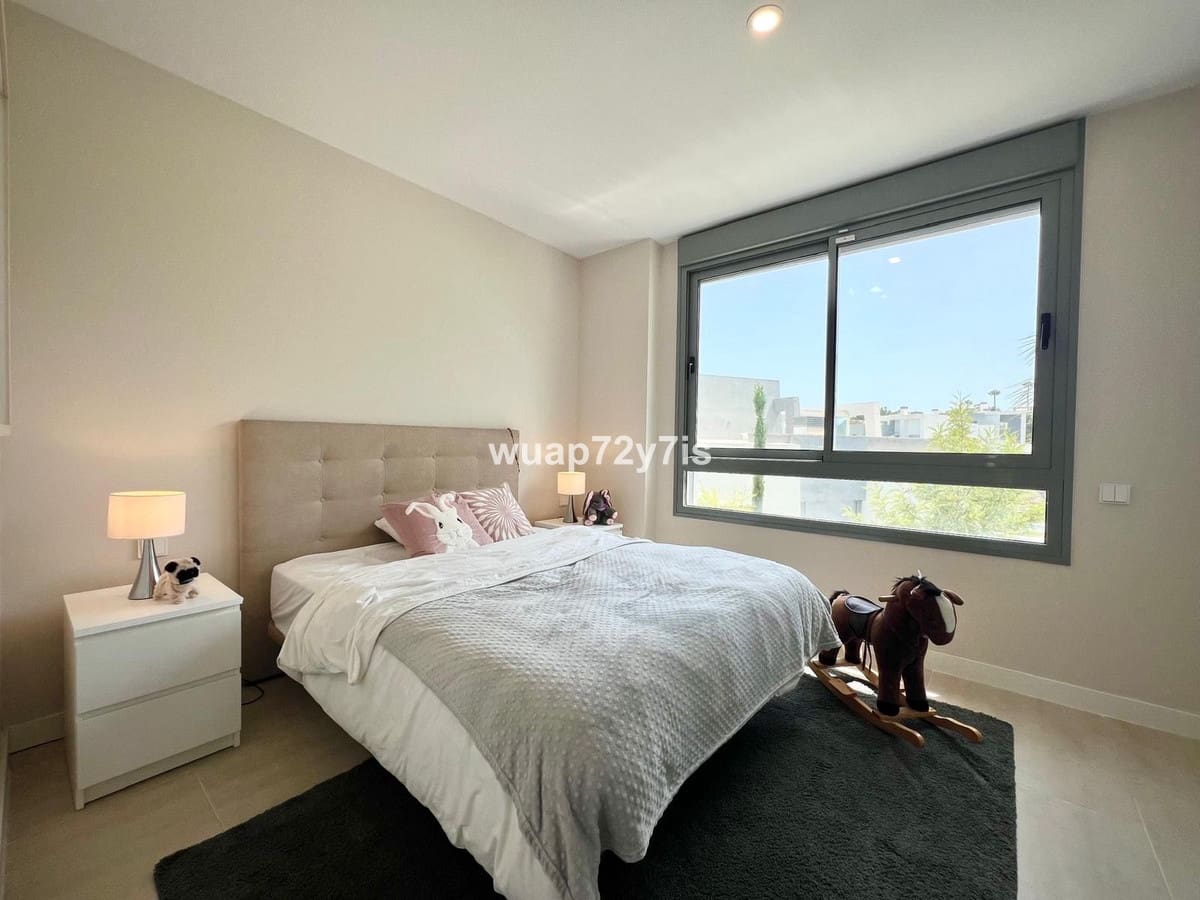 2 bedroom Apartment for sale in Estepona - € 515,000 (Ref: 9099449)