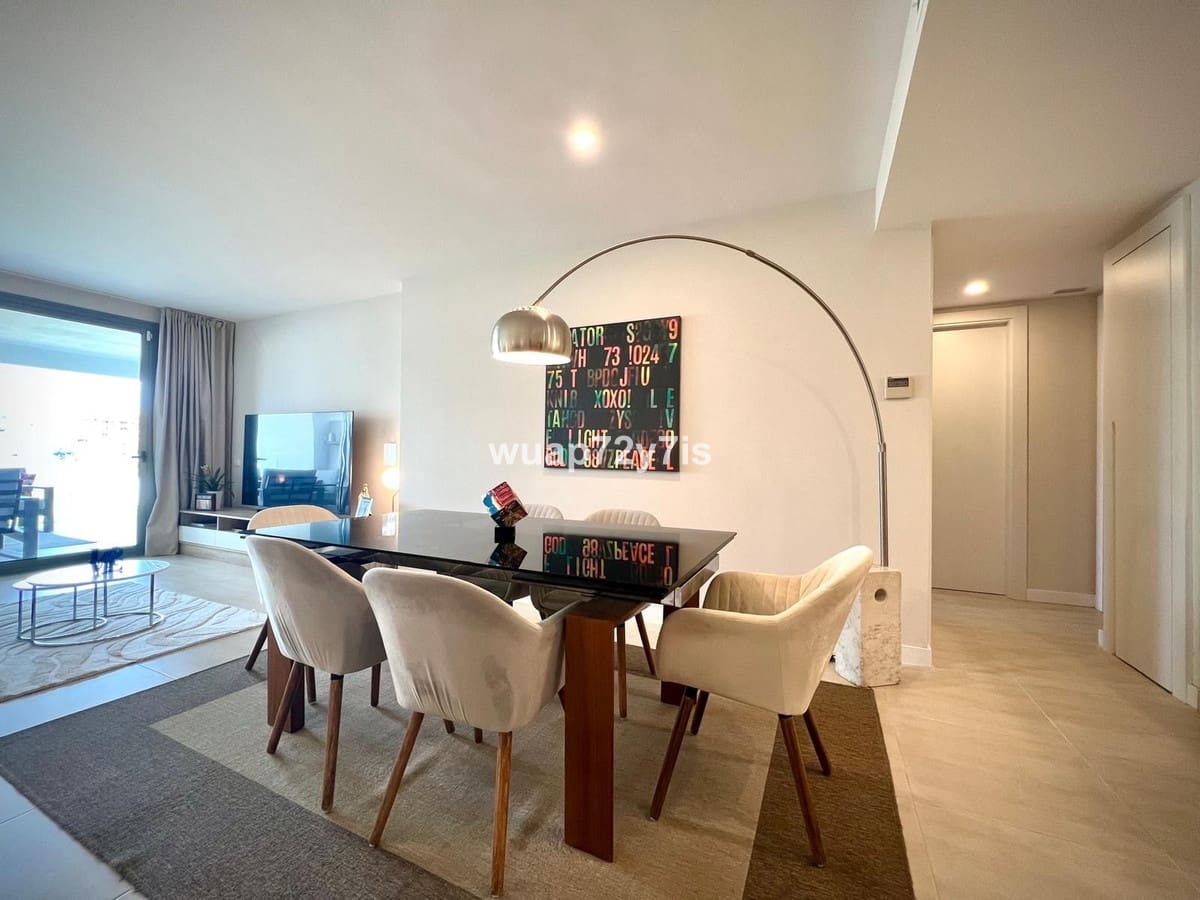 2 bedroom Apartment for sale in Estepona - € 515,000 (Ref: 9099449)