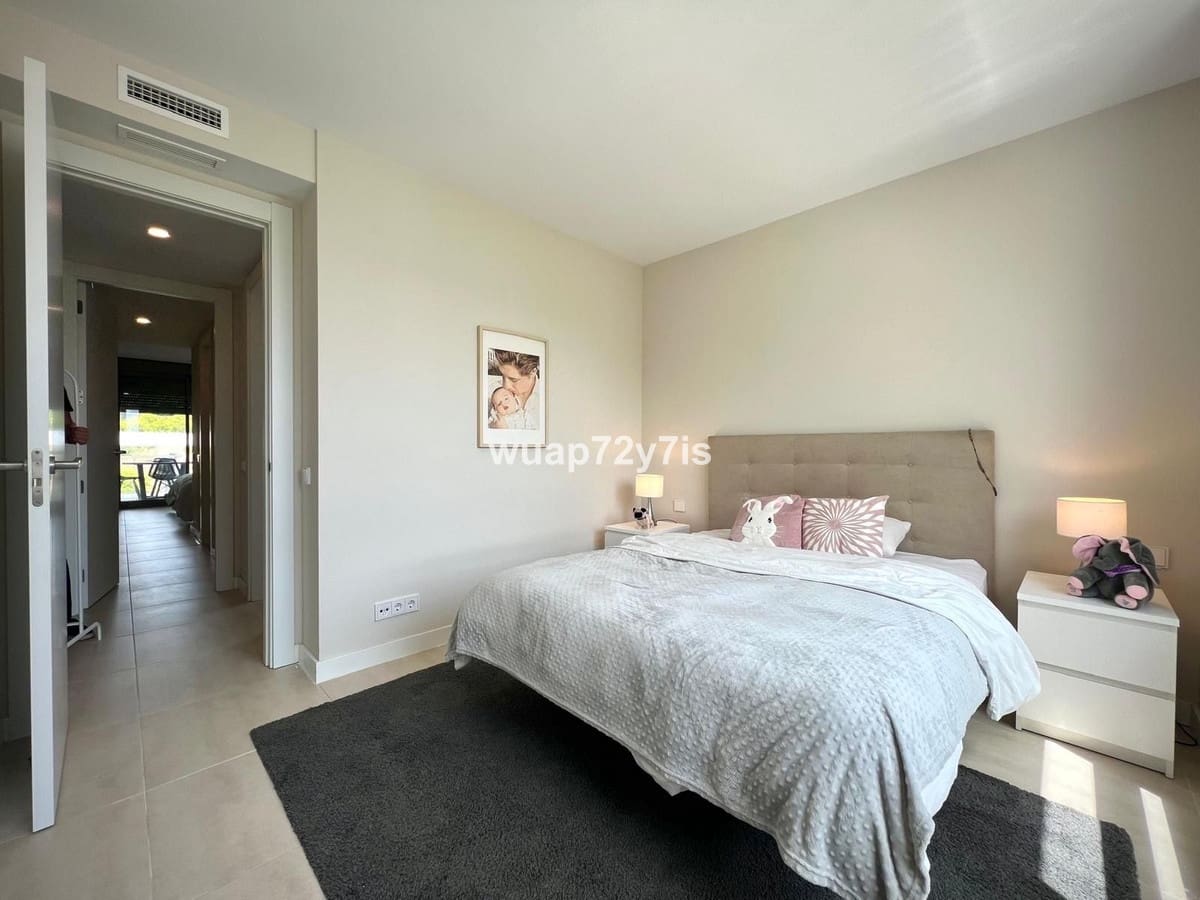 2 bedroom Apartment for sale in Estepona - € 515,000 (Ref: 9099449)