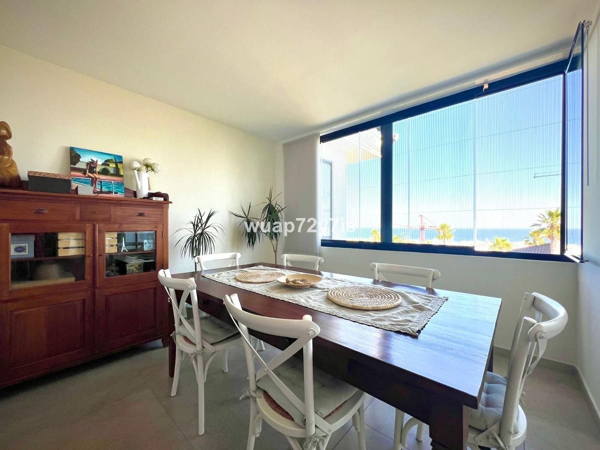 3 bedroom Apartment for sale in Estepona - € 860,000 (Ref: 9099451)