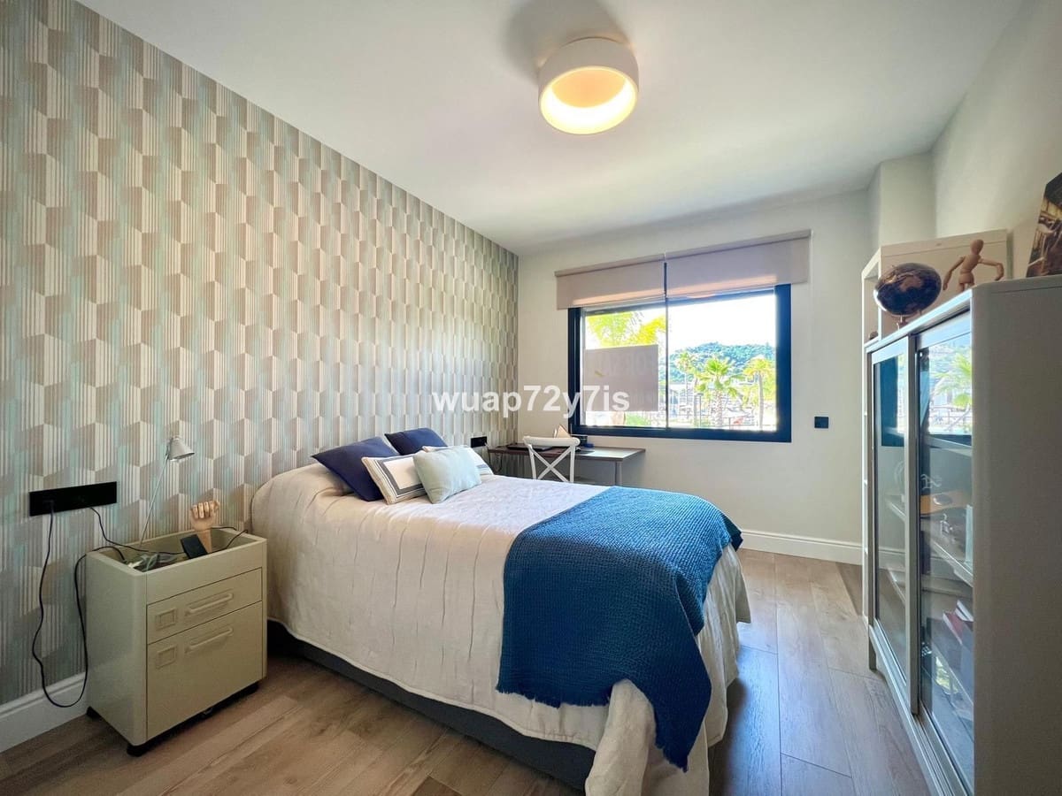 3 bedroom Apartment for sale in Estepona - € 860,000 (Ref: 9099451)