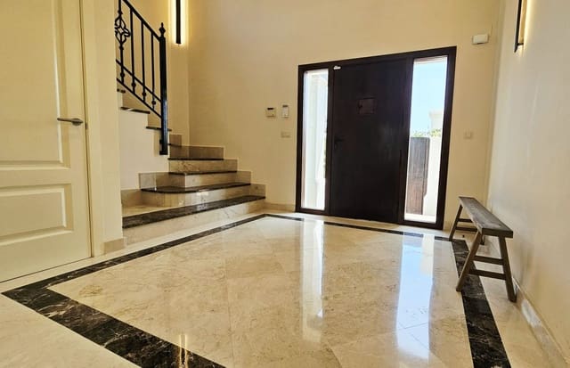 3 sypialnia Willa na sprzedaż w Estepona z garażem - 950 000 € (Ref: 9099456)