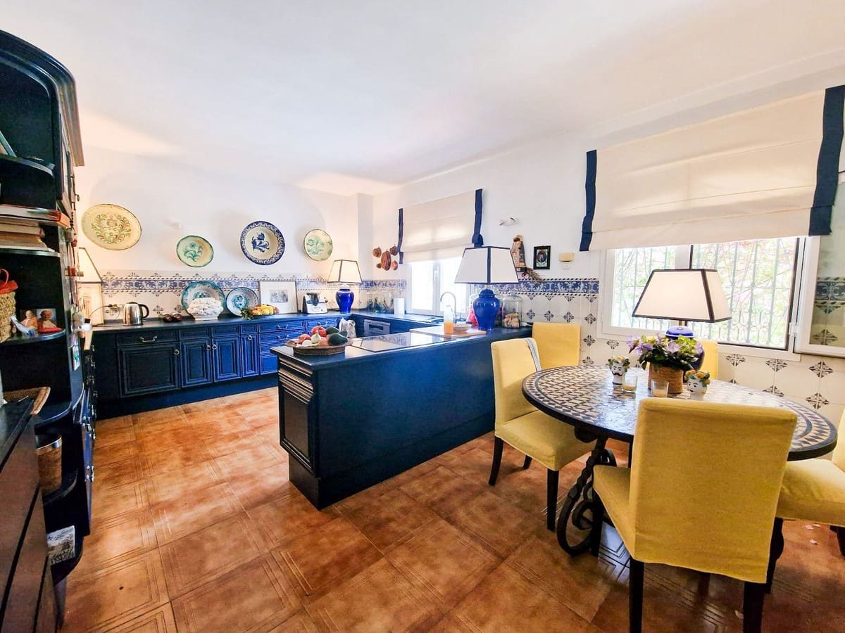 4 soveværelse Villa til salg i Benahavis med garage - € 3.900.000 (Ref: 9099712)