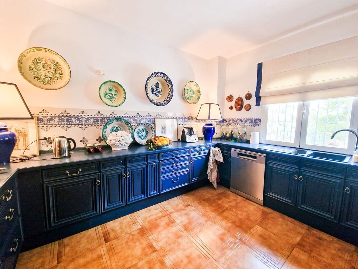 4 soveværelse Villa til salg i Benahavis med garage - € 3.900.000 (Ref: 9099712)