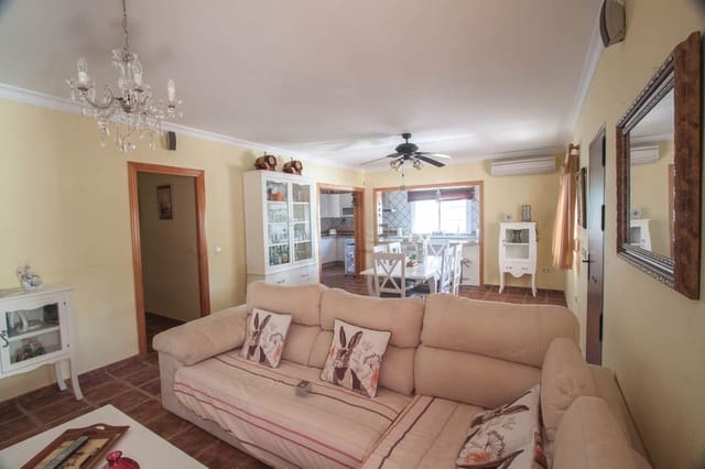 6 makuuhuone Huvila myytävänä paikassa El Padrón, Estepona - 850 000 € (Ref: 9099721)