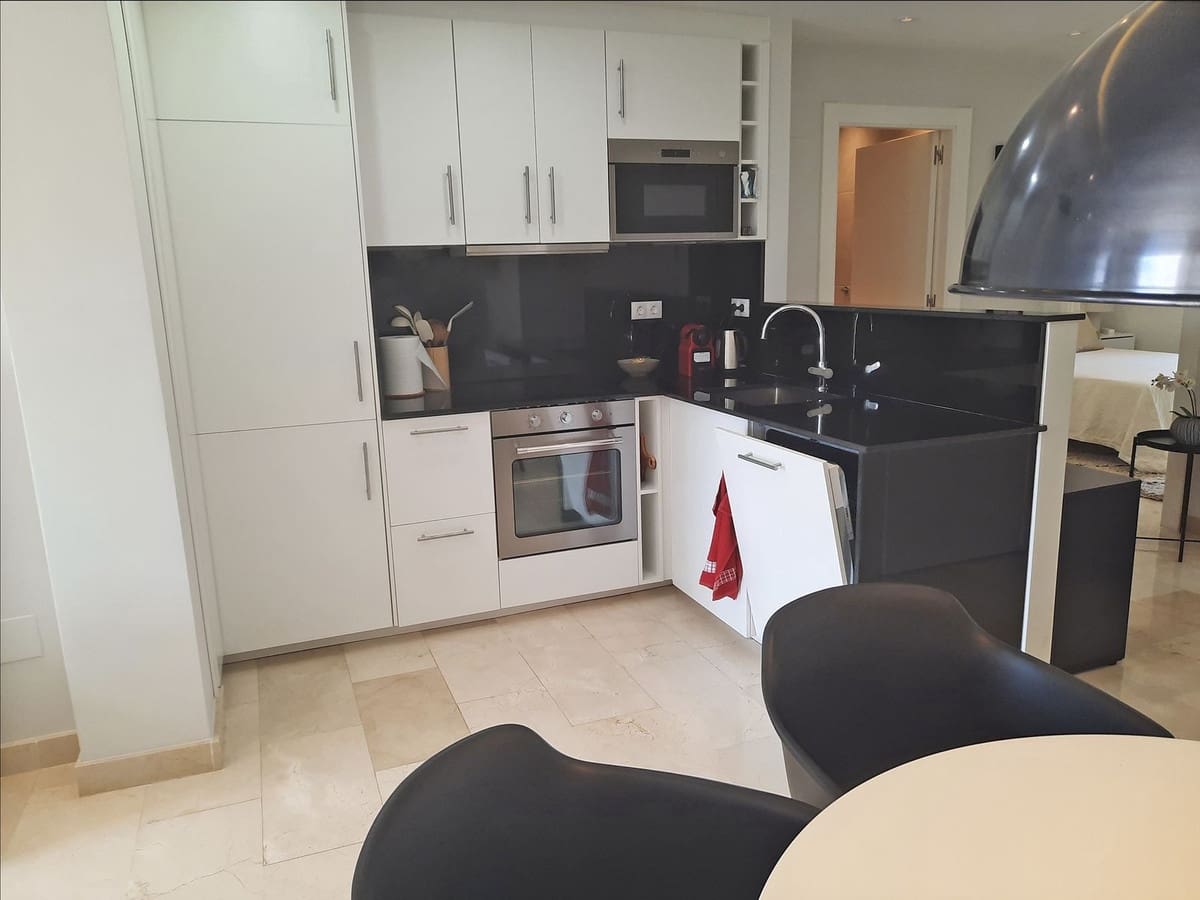 3 bedroom Apartment for sale in La Quinta - € 649,000 (Ref: 9099725)