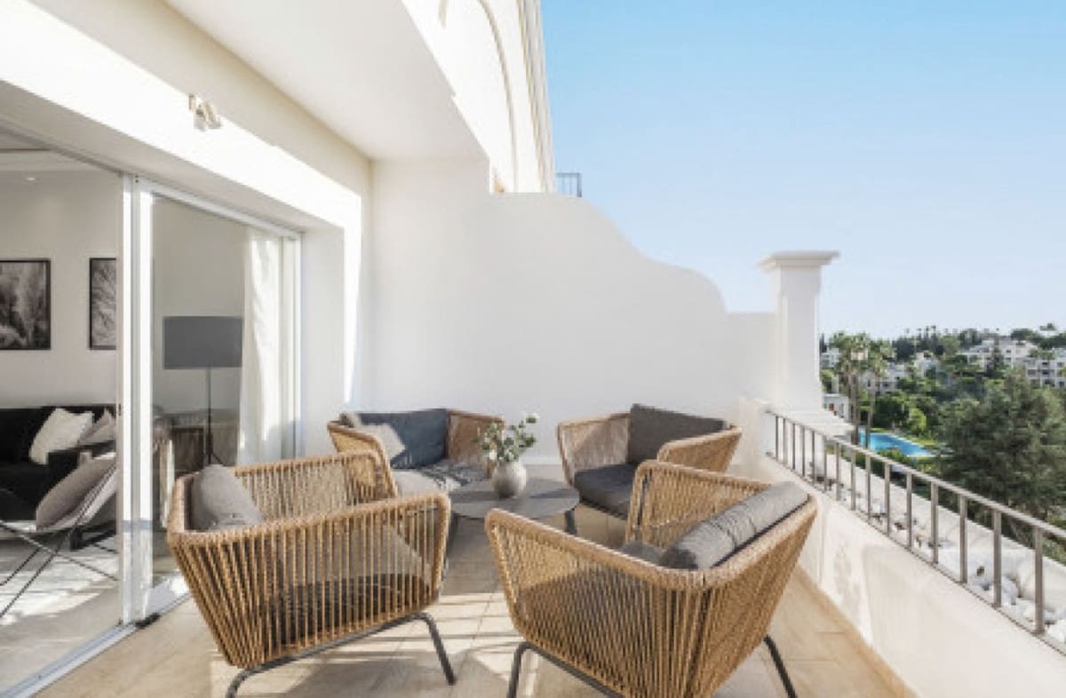 3 bedroom Apartment for sale in La Quinta - € 639,000 (Ref: 9099725)