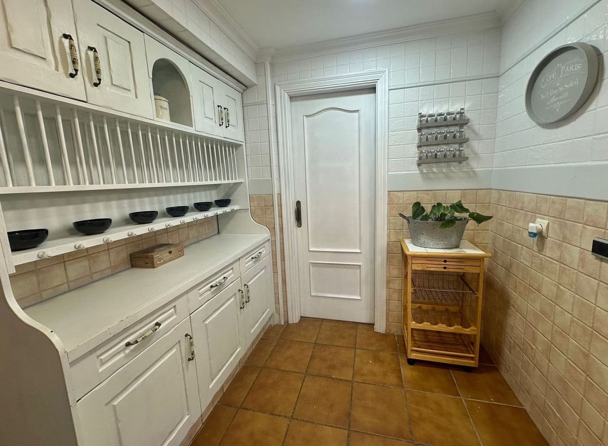 4 sypialnia Dom na sprzedaż w Manilva - 599 000 € (Ref: 9101751)