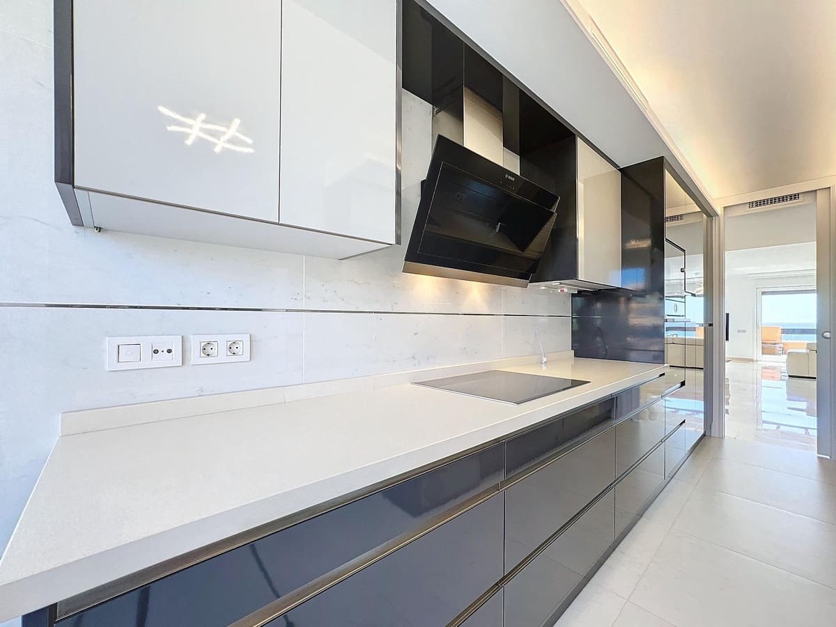 Apartamento de 4 habitaciones en Manilva en venta - 1.690.000 € (Ref: 9103919)