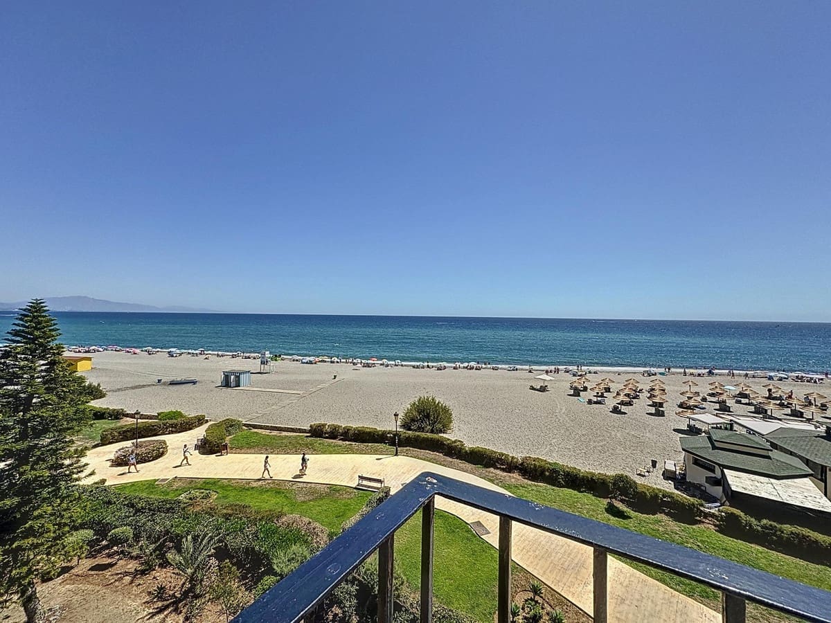 Apartamento de 4 habitaciones en Manilva en venta - 1.690.000 € (Ref: 9103919)