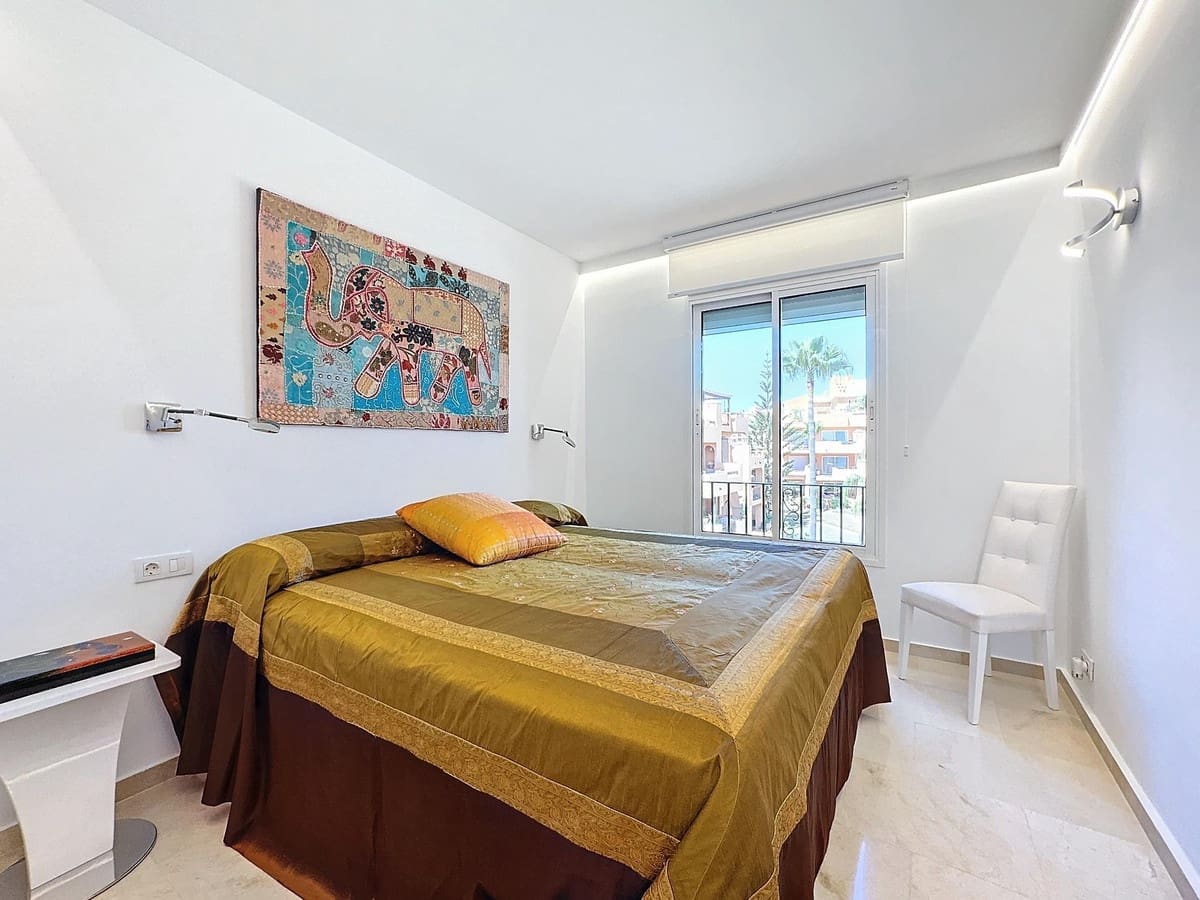 Apartamento de 4 habitaciones en Manilva en venta - 1.690.000 € (Ref: 9103919)