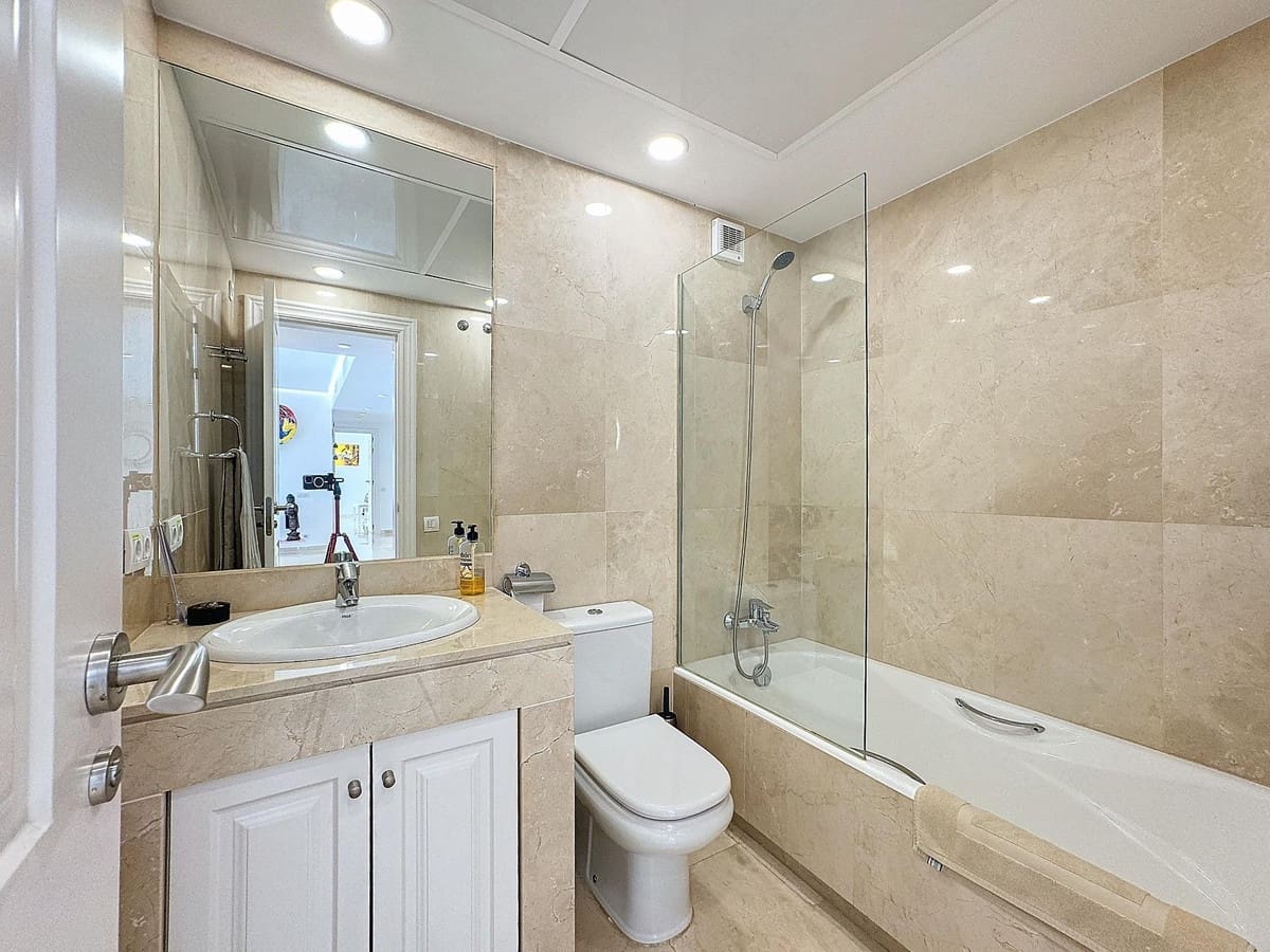 Apartamento de 4 habitaciones en Manilva en venta - 1.690.000 € (Ref: 9103919)