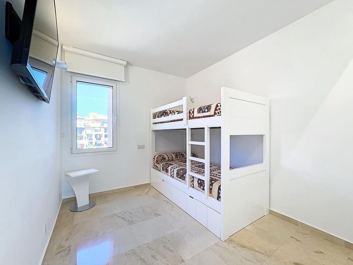 Apartamento de 4 habitaciones en Manilva en venta - 1.690.000 € (Ref: 9103919)