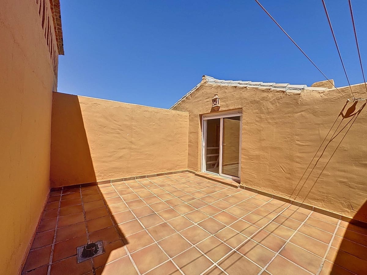 Apartamento de 4 habitaciones en Manilva en venta - 1.690.000 € (Ref: 9103919)