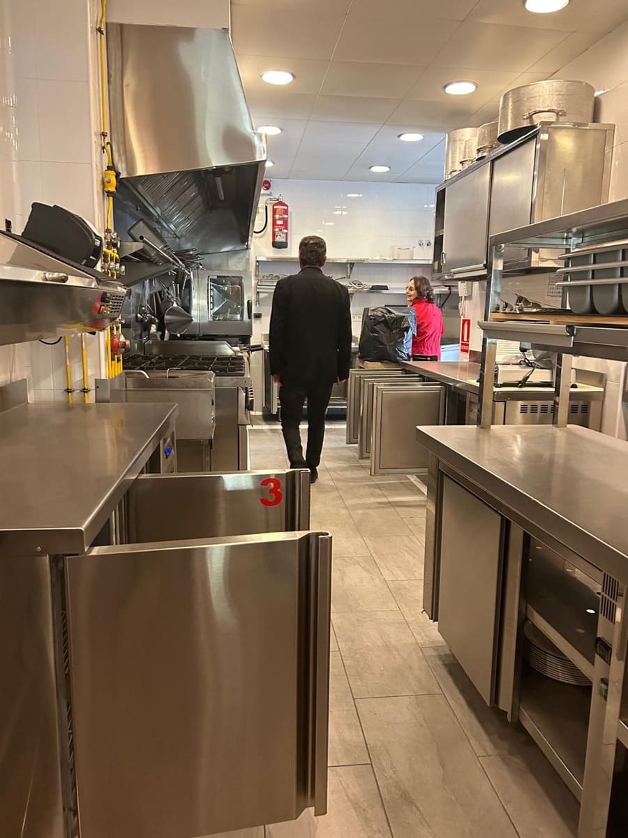 7 soverom Kommersiell til salgs i El Paraiso - € 1 680 000 (Ref: 9103923)