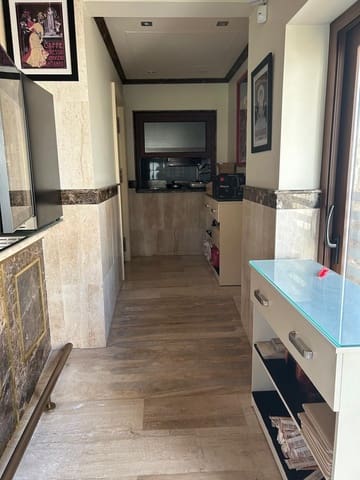 7 soverom Kommersiell til salgs i El Paraiso, Estepona - € 1 680 000 (Ref: 9103923)