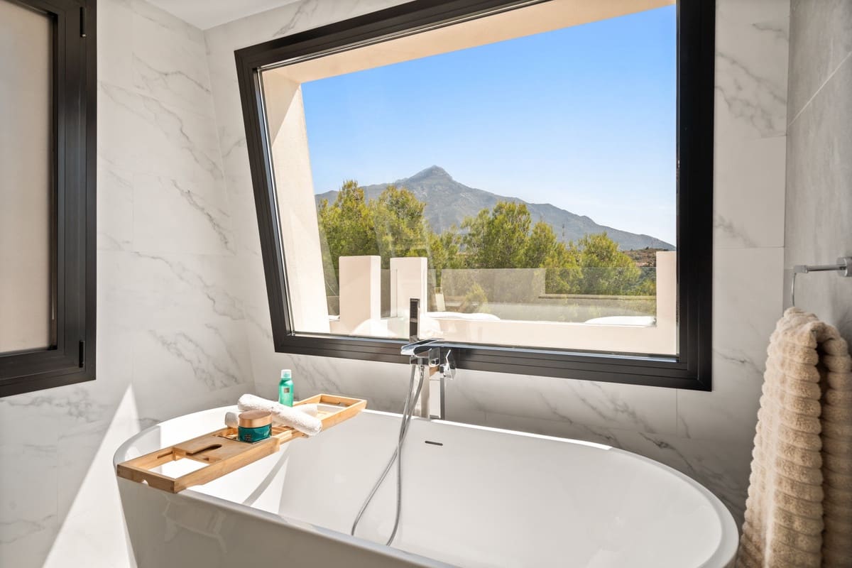 5 camera da letto Villa in vendita in Nueva Andalucia - 4.950.000 € (Rif: 9108234)