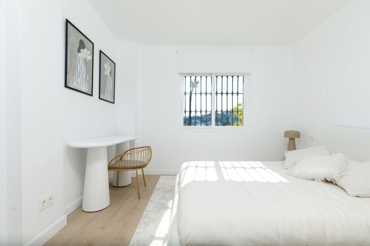 3 bedroom Apartment for sale in La Quinta - € 590,000 (Ref: 9108235)