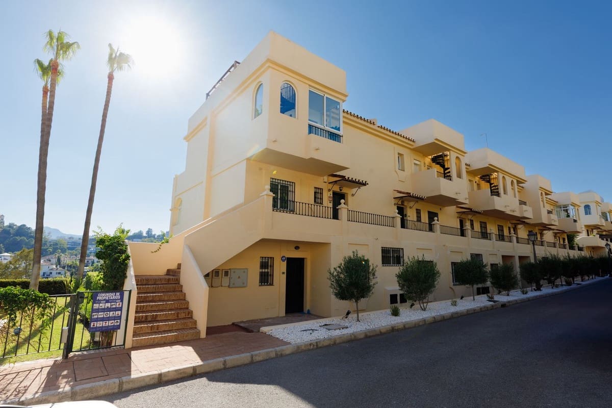 3 slaapkamer Appartement te koop in La Quinta - € 590.000 (Ref: 9108235)
