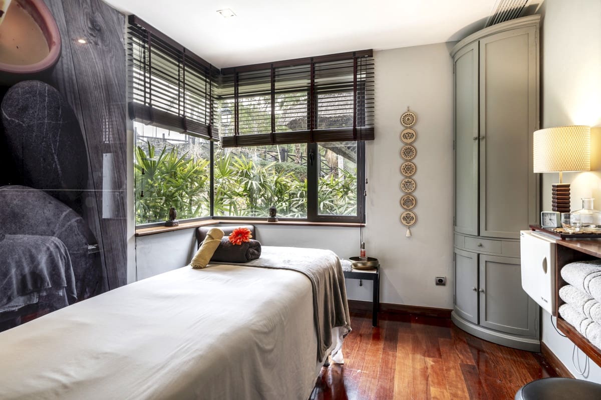 5 bedroom Villa for sale in Cancelada - € 1,950,000 (Ref: 9111020)