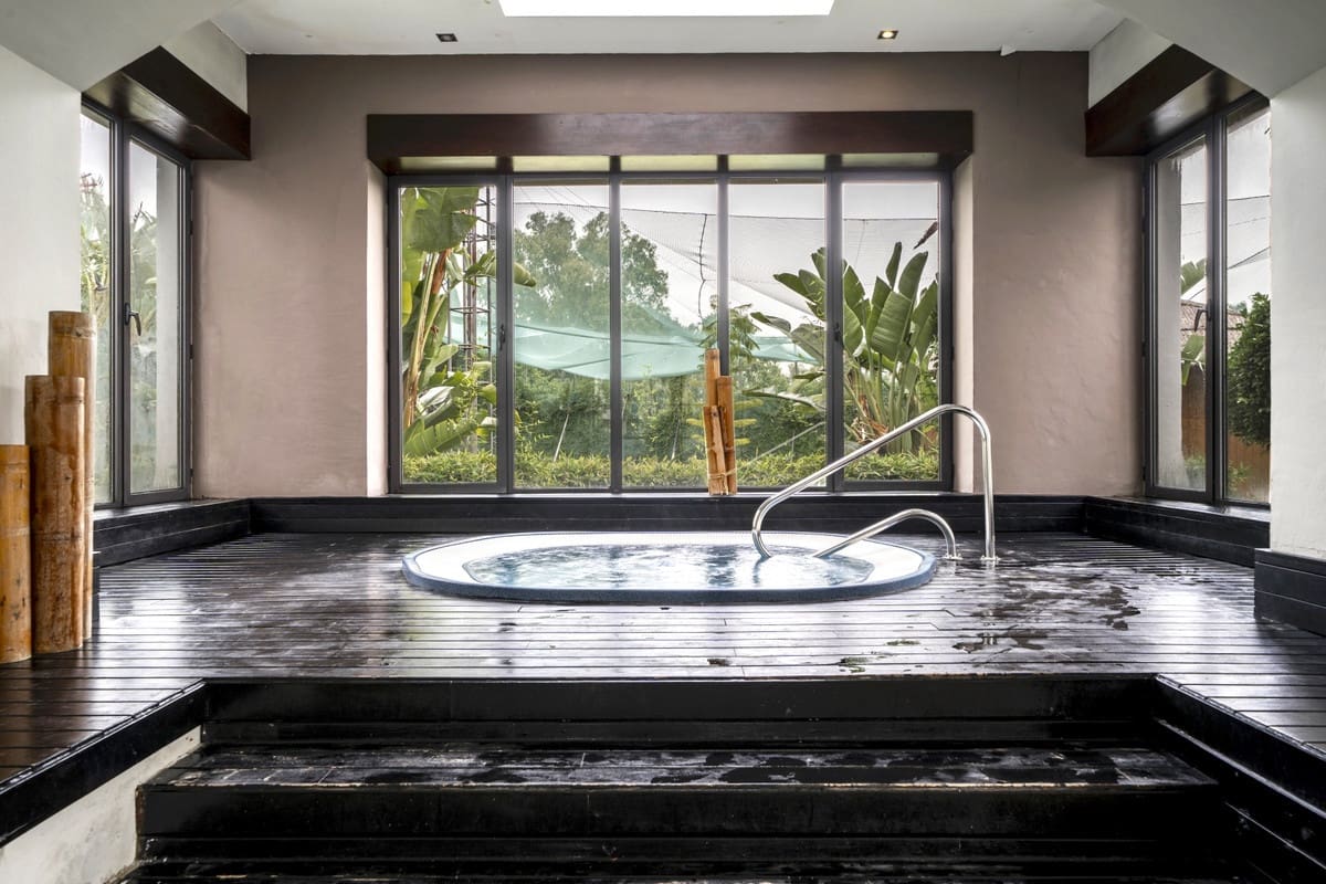 5 bedroom Villa for sale in Cancelada - € 1,950,000 (Ref: 9111020)