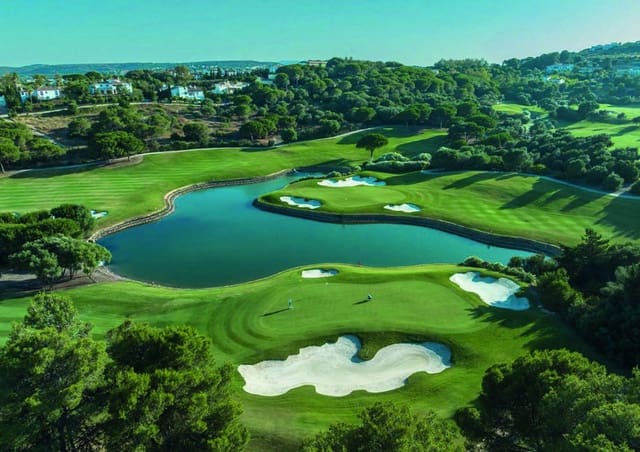 4 sypialnia Willa na sprzedaż w Sotogrande, San Roque - 4 000 000 € (Ref: 9121379)