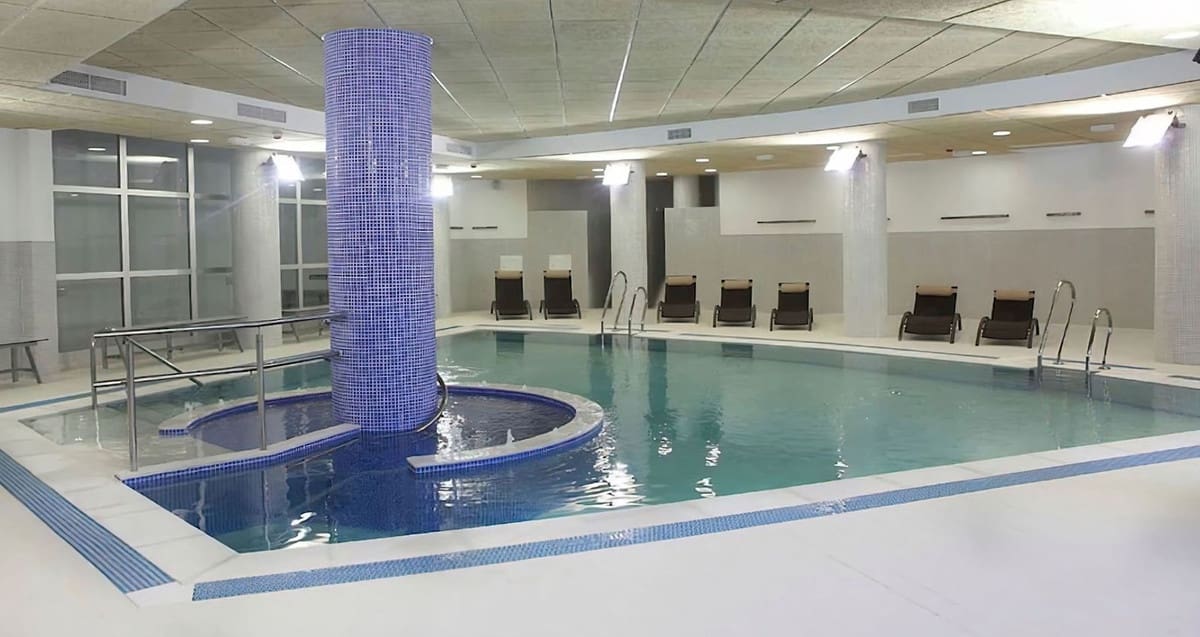 6 bedroom Apartment for sale in Estepona - € 3,850,000 (Ref: 9130427)