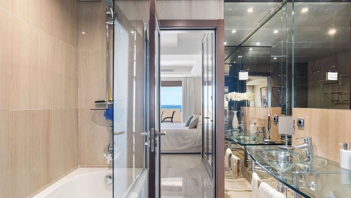 6 slaapkamer Appartement te koop in Estepona - € 3.450.000 (Ref: 9130427)