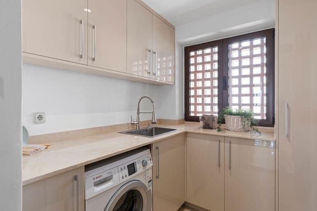 3 makuuhuone Huoneisto myytävänä paikassa New Golden Mile, Estepona - 1 530 000 € (Ref: 9130502)