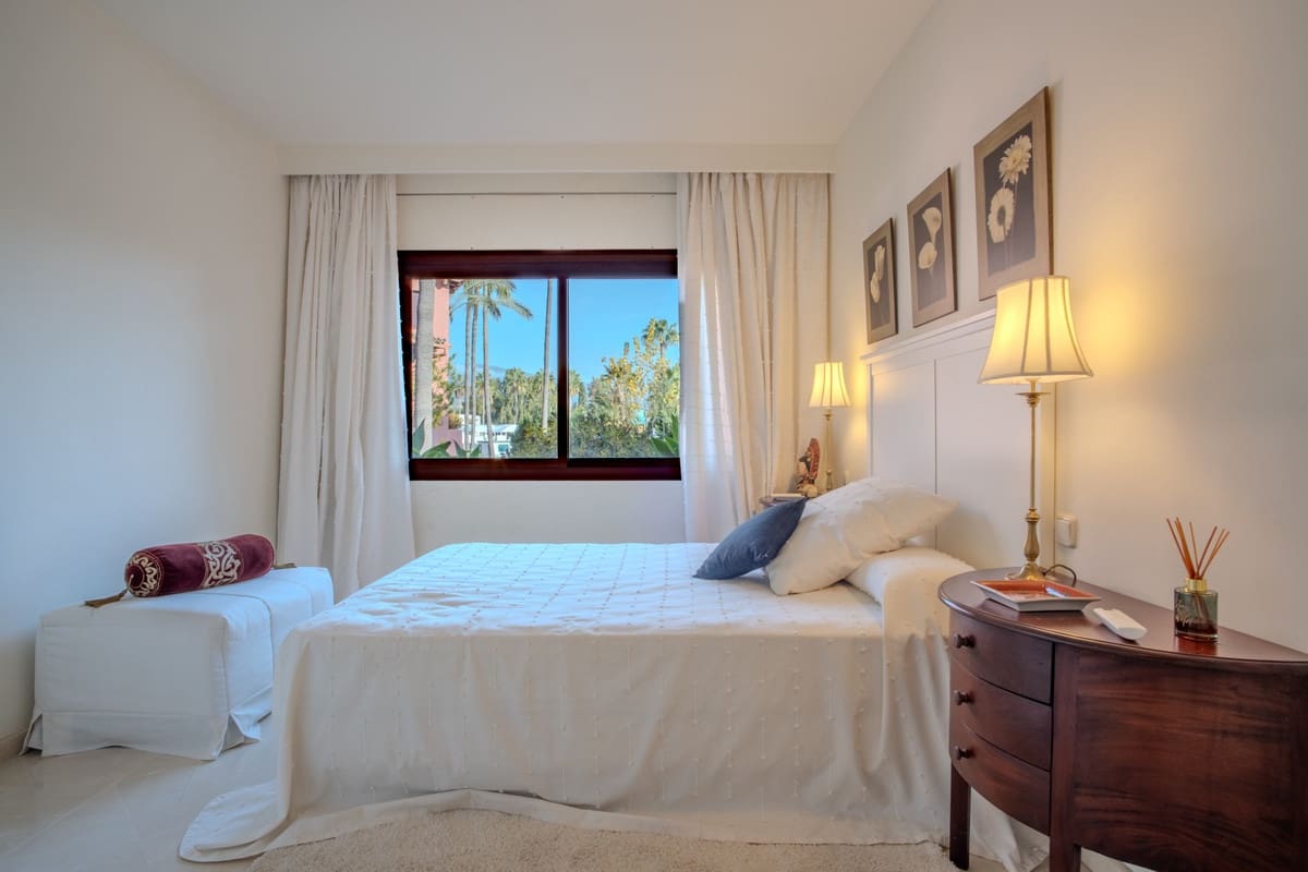 3 quarto Apartamento para venda em Estepona - 1 800 000 € (Ref: 9130503)
