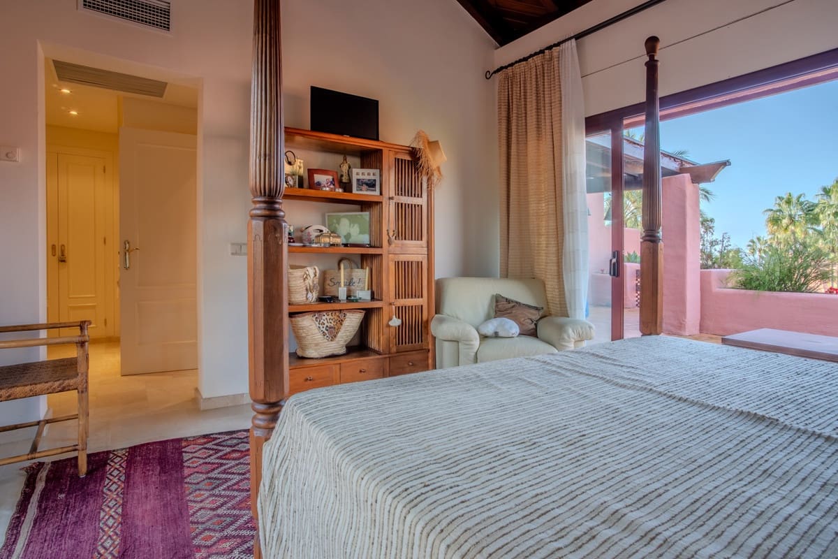 3 quarto Apartamento para venda em Estepona - 1 800 000 € (Ref: 9130503)